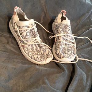 Adidas cloud foam shoes